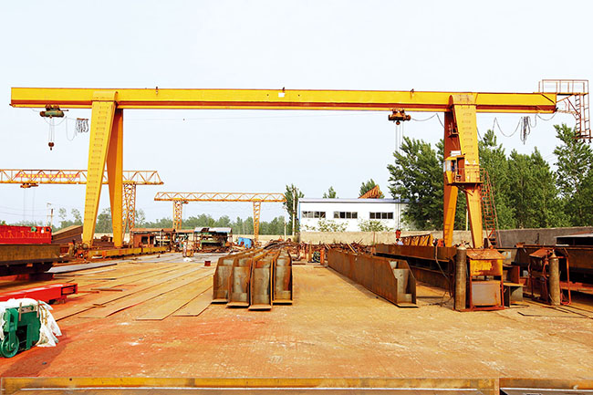 門(mén)式起重機(jī)